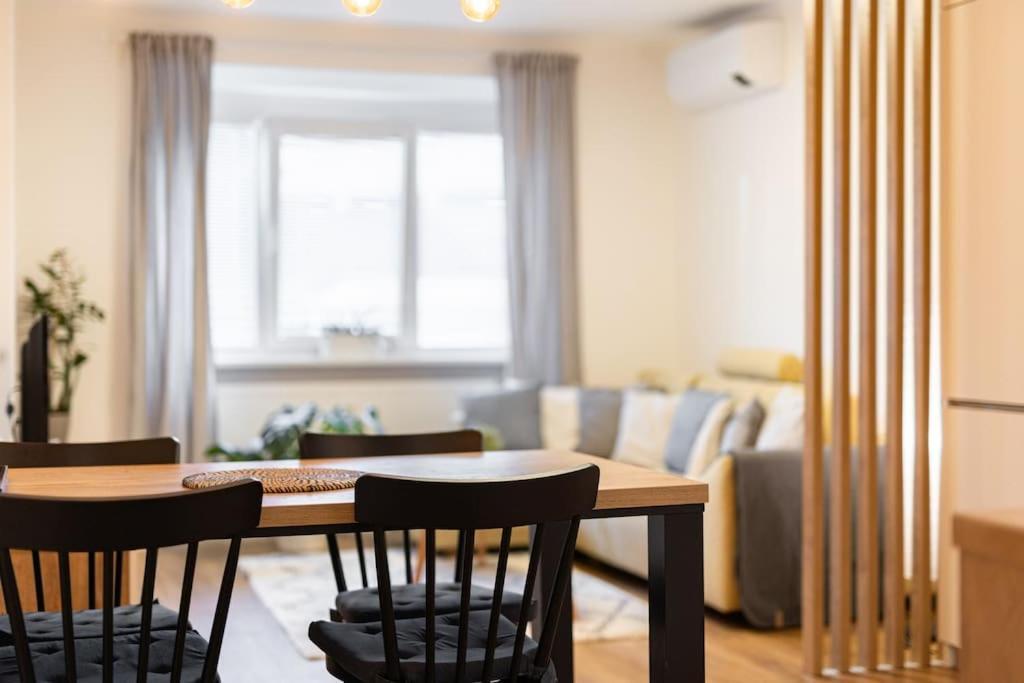 ברטיסלאבה Bnb Slovakia Nivy Bliss Retreat מראה חיצוני תמונה